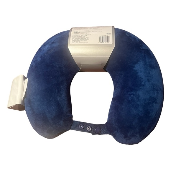 A blue travel neck pillow - Picture 3 of 3